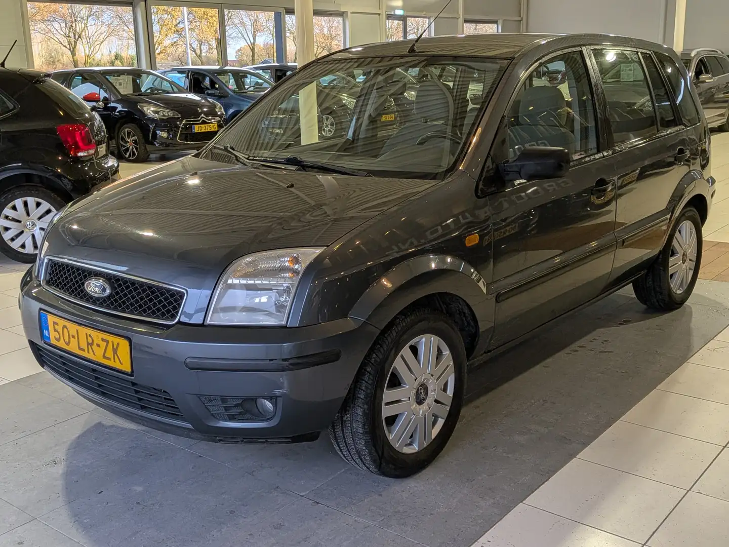Ford Fusion 1.6-16V Luxury Airco, Stuurbekrachtiging Gris - 2