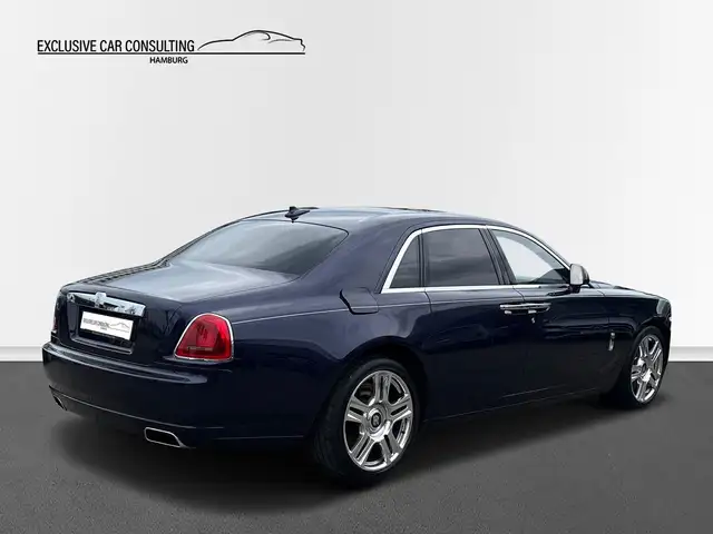Rolls-Royce Ghost view 6