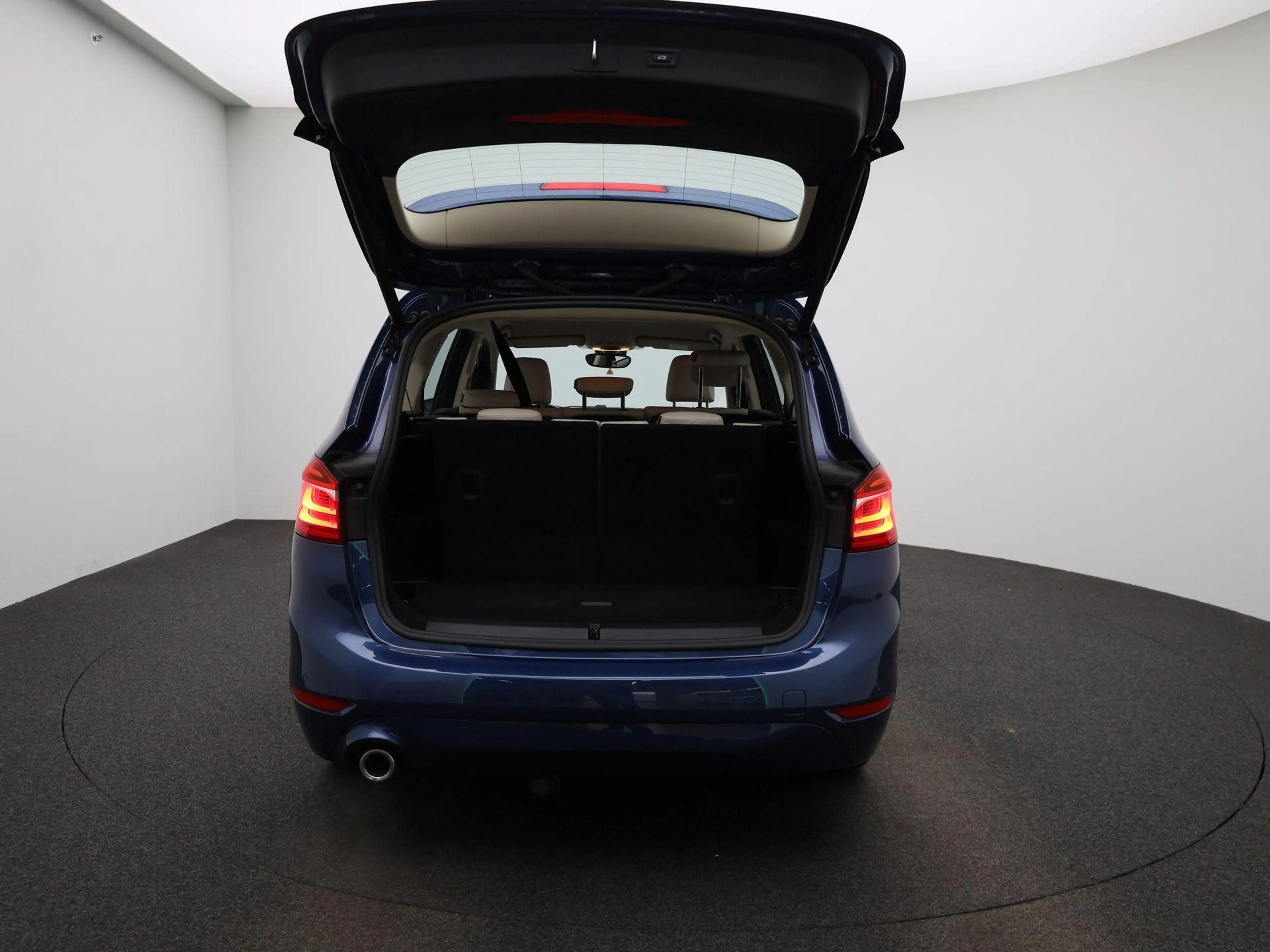 BMW 216 2 Reeks Gran Tourer 216i (80kW) — photo 12