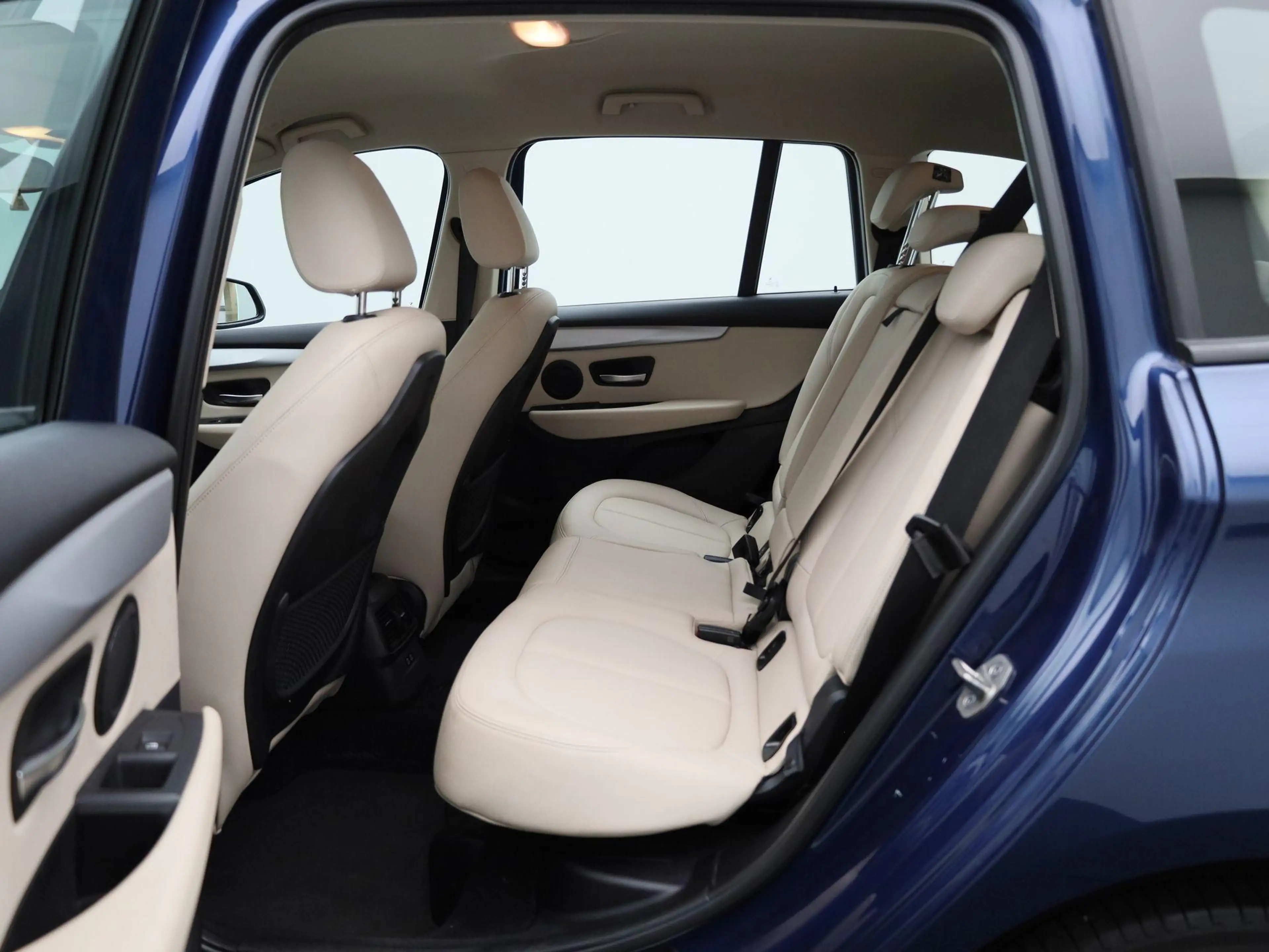 BMW 216 2 Reeks Gran Tourer 216i (80kW) — photo 10