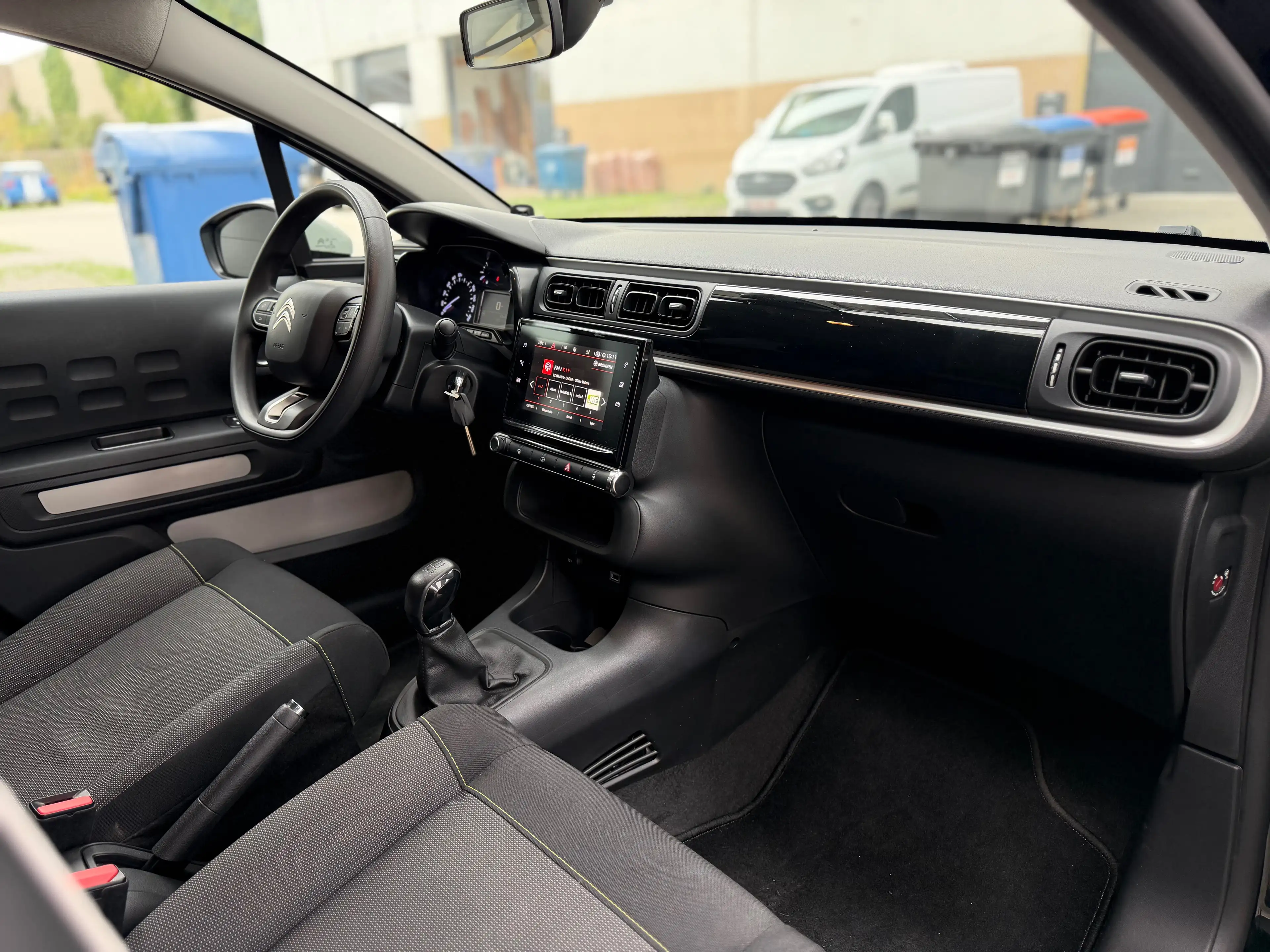Citroen C3 C3 1.2i PureTech Shine S — photo 10