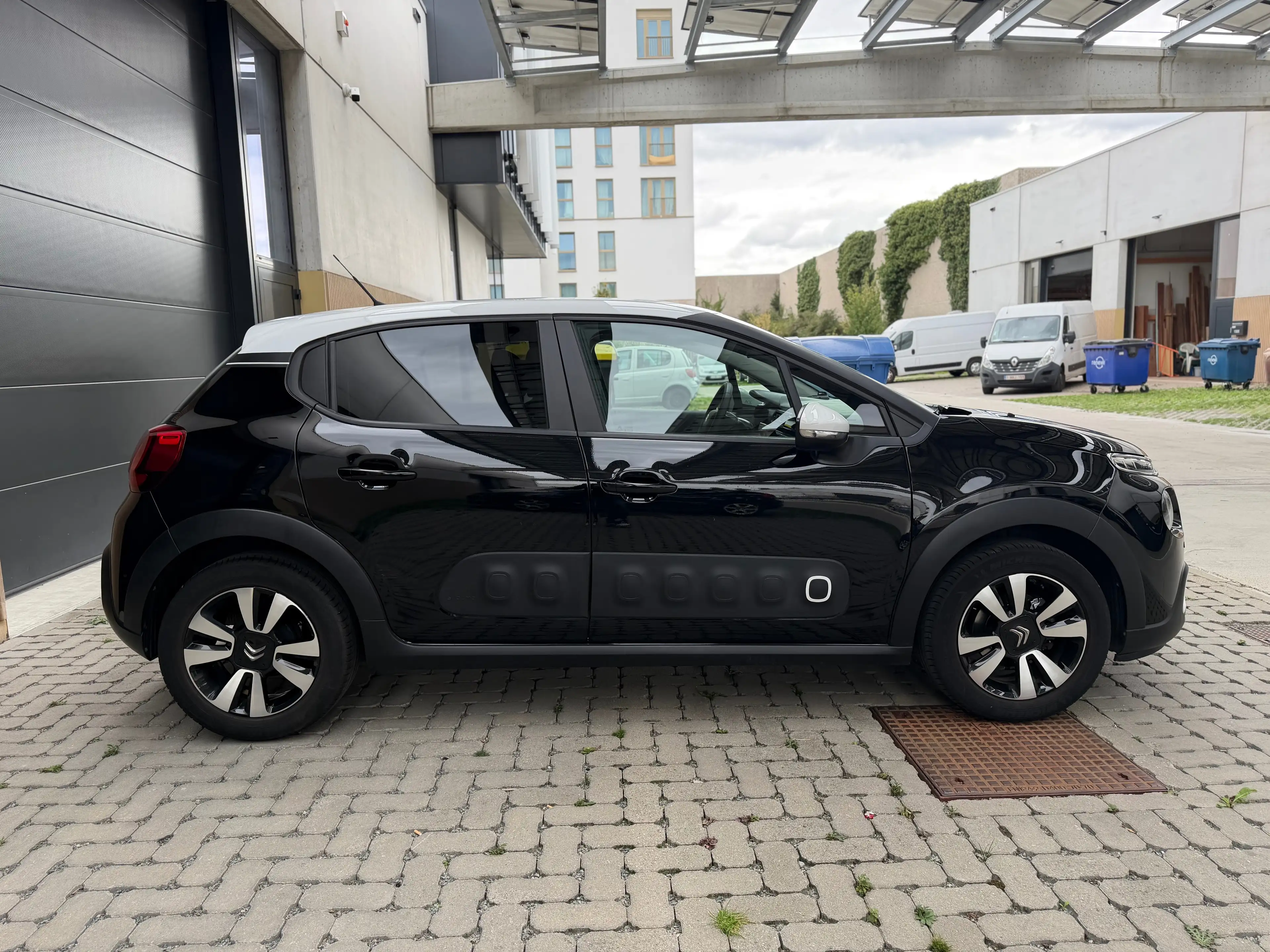 Citroen C3 C3 1.2i PureTech Shine S — photo 6