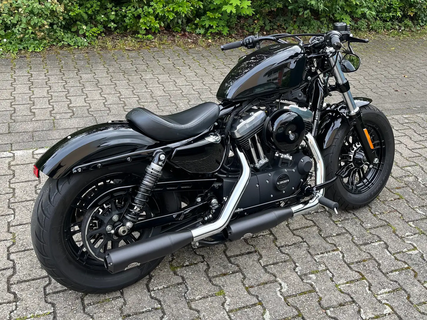 Harley-Davidson Sportster Forty Eight Schwarz - 2