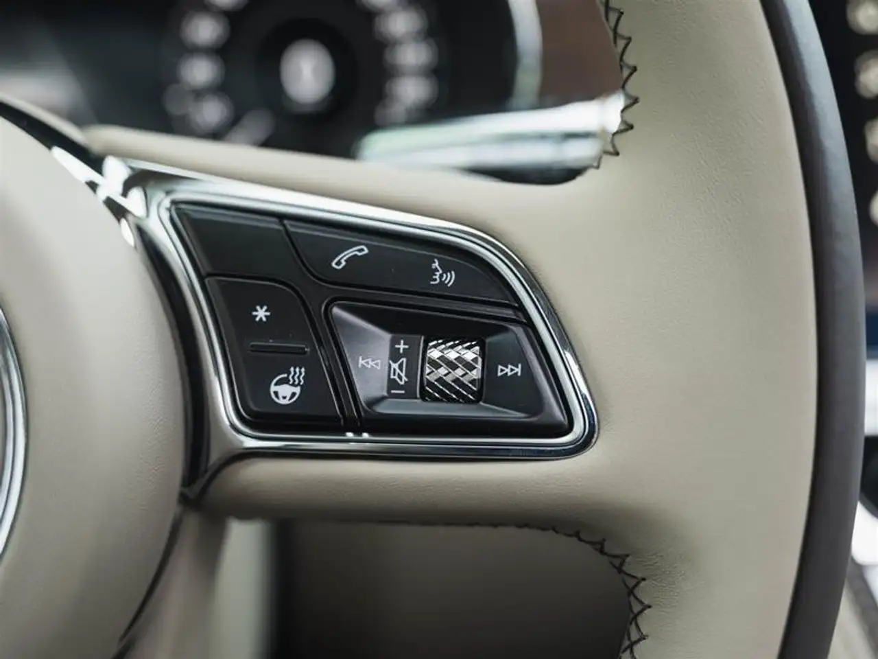 Bentley Flying Spur снимка Bentley Flying Spur