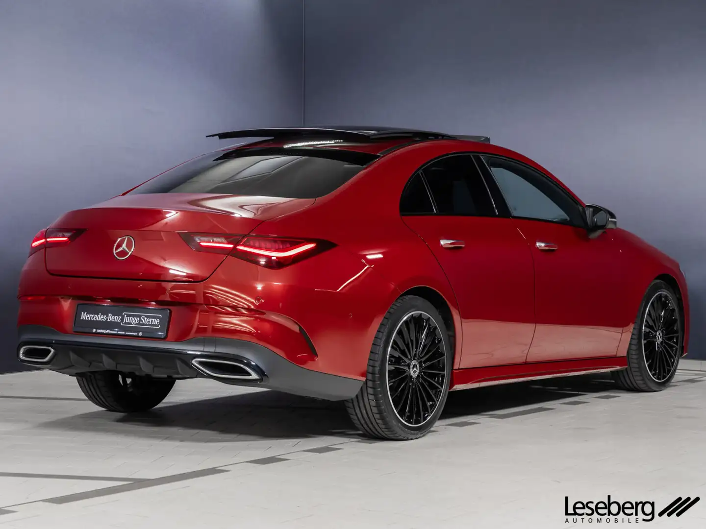 Mercedes-Benz CLA 200 CLA 200 Coupé AMG Multibeam/Pano/Burmester/360°/ Rot - 2