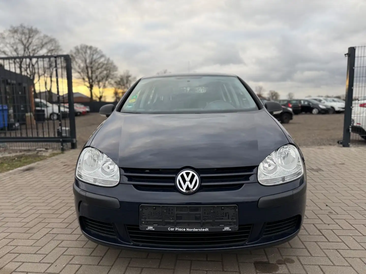 Volkswagen Golf V Lim. Trendline TÜV/SITZHEIZUNG/KLIMA Blau - 2