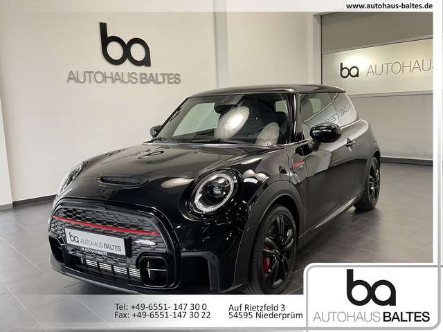 Imagine MINI John Cooper Works JCW 17"/Pano/Park/HuD/Navi/LED/Kam/Black