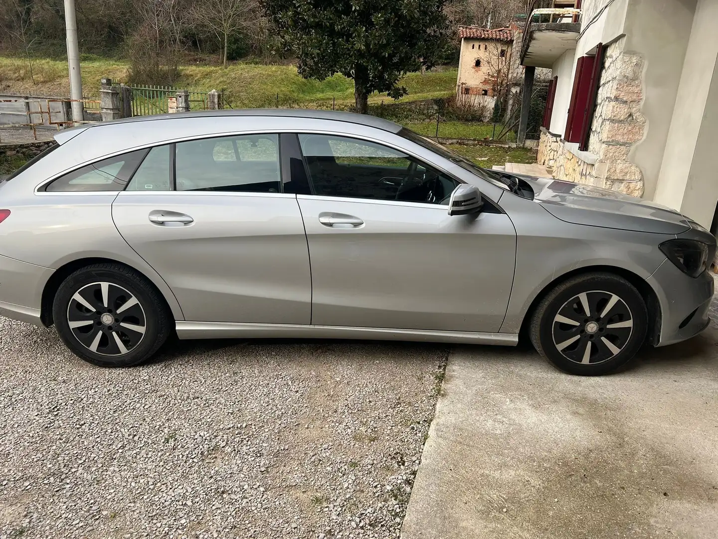 Mercedes-Benz CLA 180 X117Shooting d Sport auto FL Grigio - 1