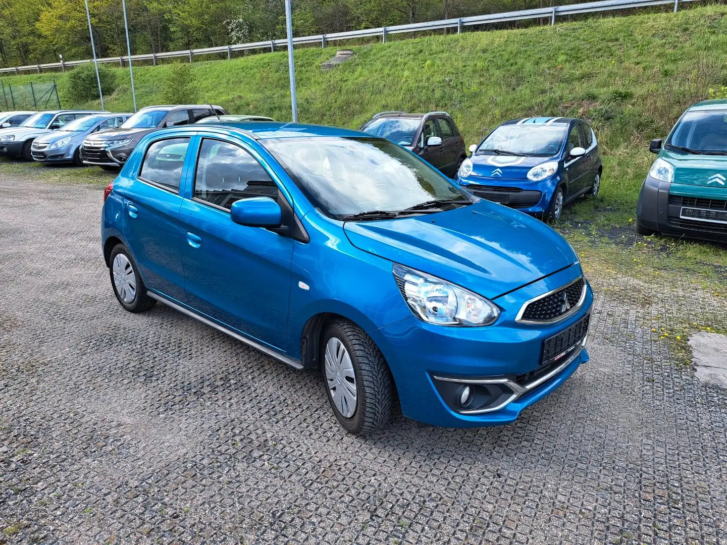 Mitsubishi Space Star Diamant Edition Klima M+S TÜV NEU !!! Blau - 2