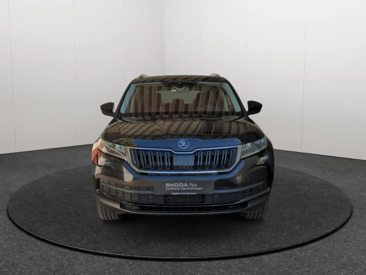 Skoda Kodiaq 2.0TDI DSG DRIVE 125 LED AHK Navi 360° ACC CANTON Schwarz - 2