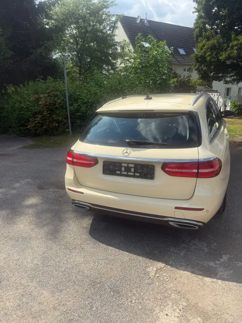 Mercedes-Benz E 200 d T 9G-TRONIC Avantgarde - 2