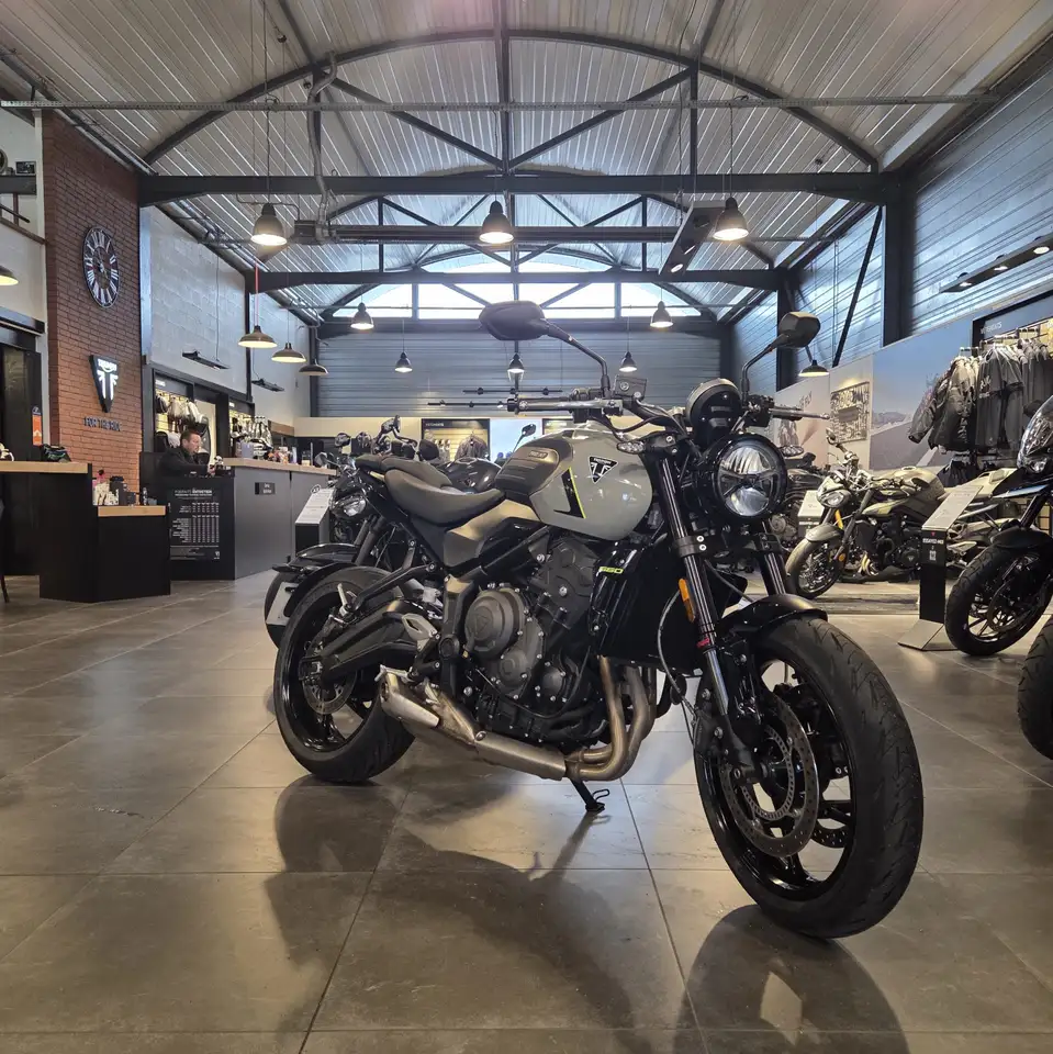 Triumph Trident 660