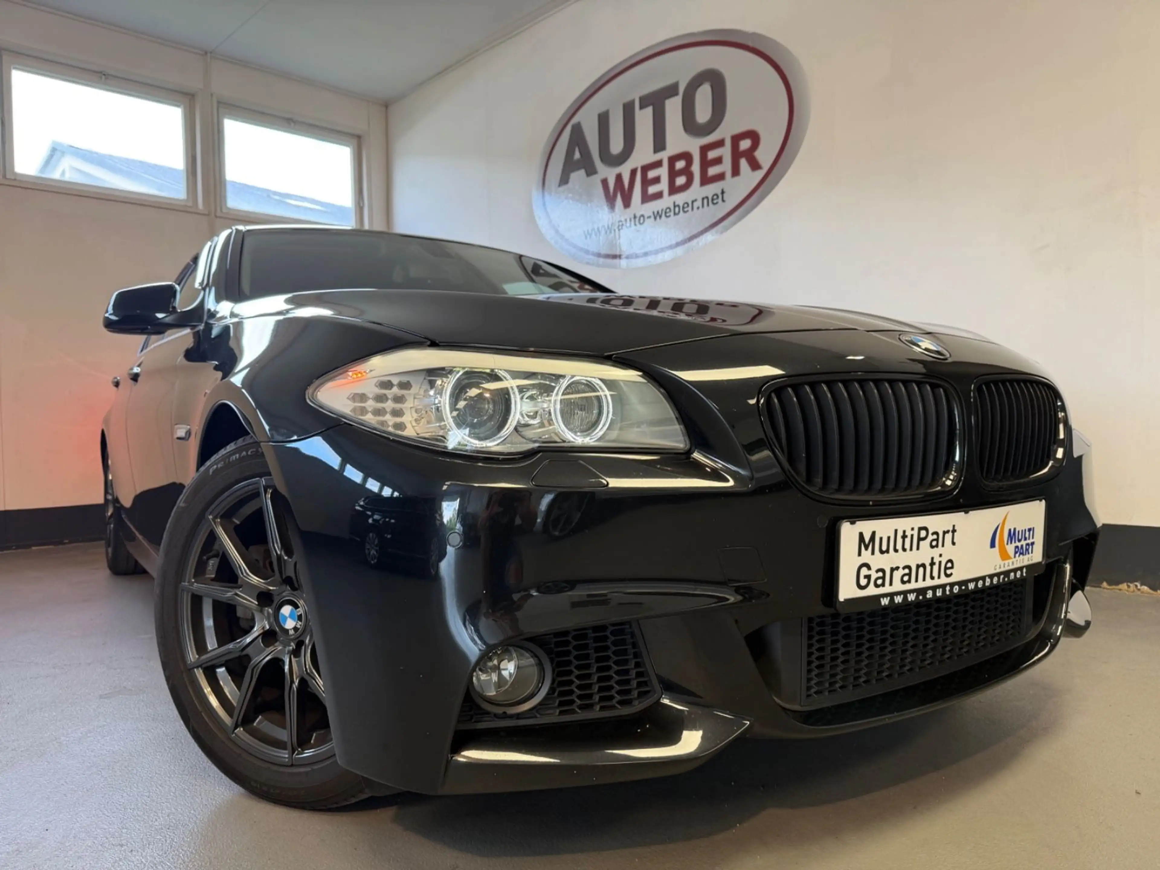 BMW 528 I A LIM*AUT*CLIMATIC*LEDER*NAVI*LM*M SPORT N