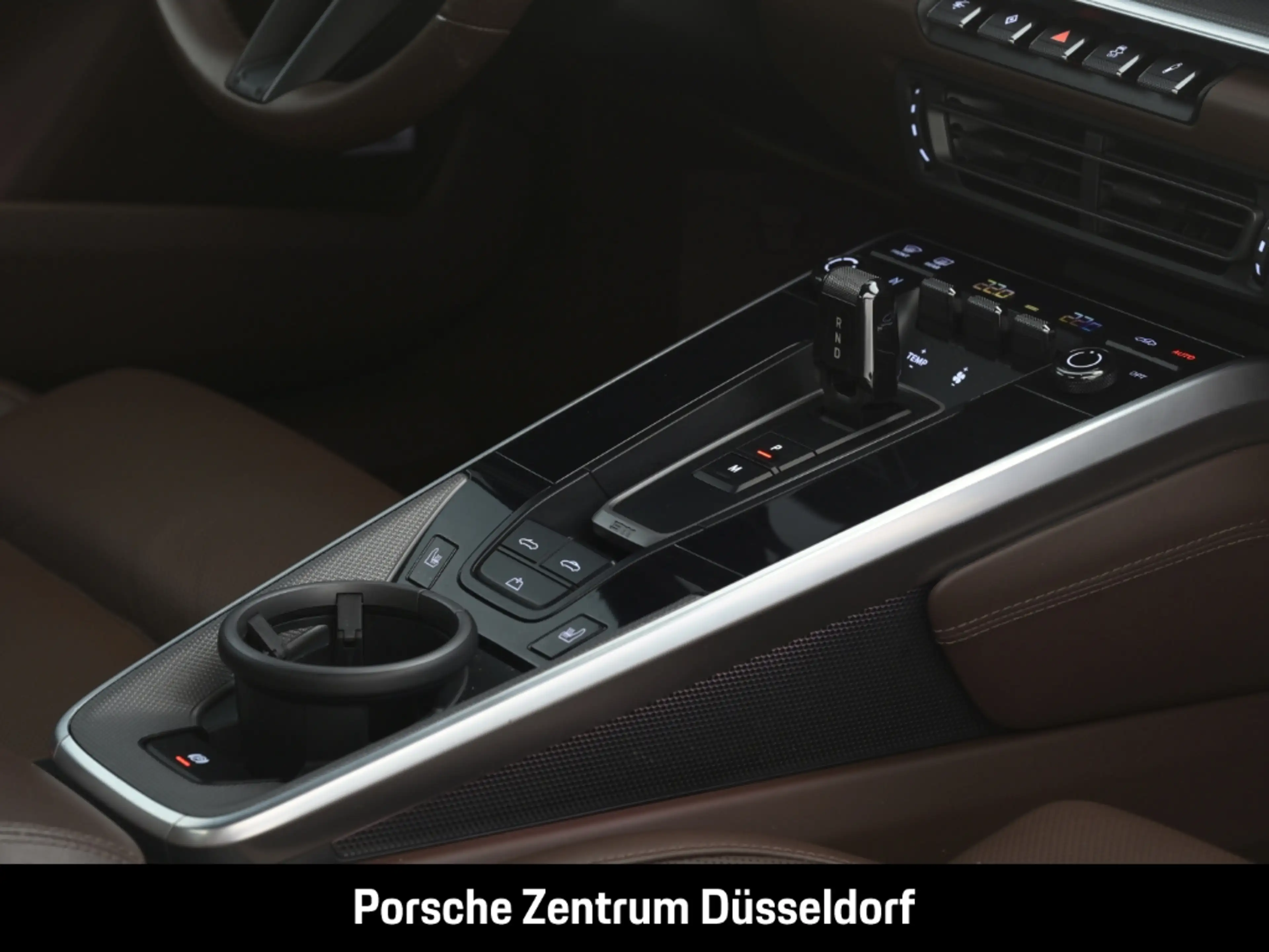 Porsche 992 911 Turbo Cabriolet Clubleder InnoDrive BOSE — photo 15