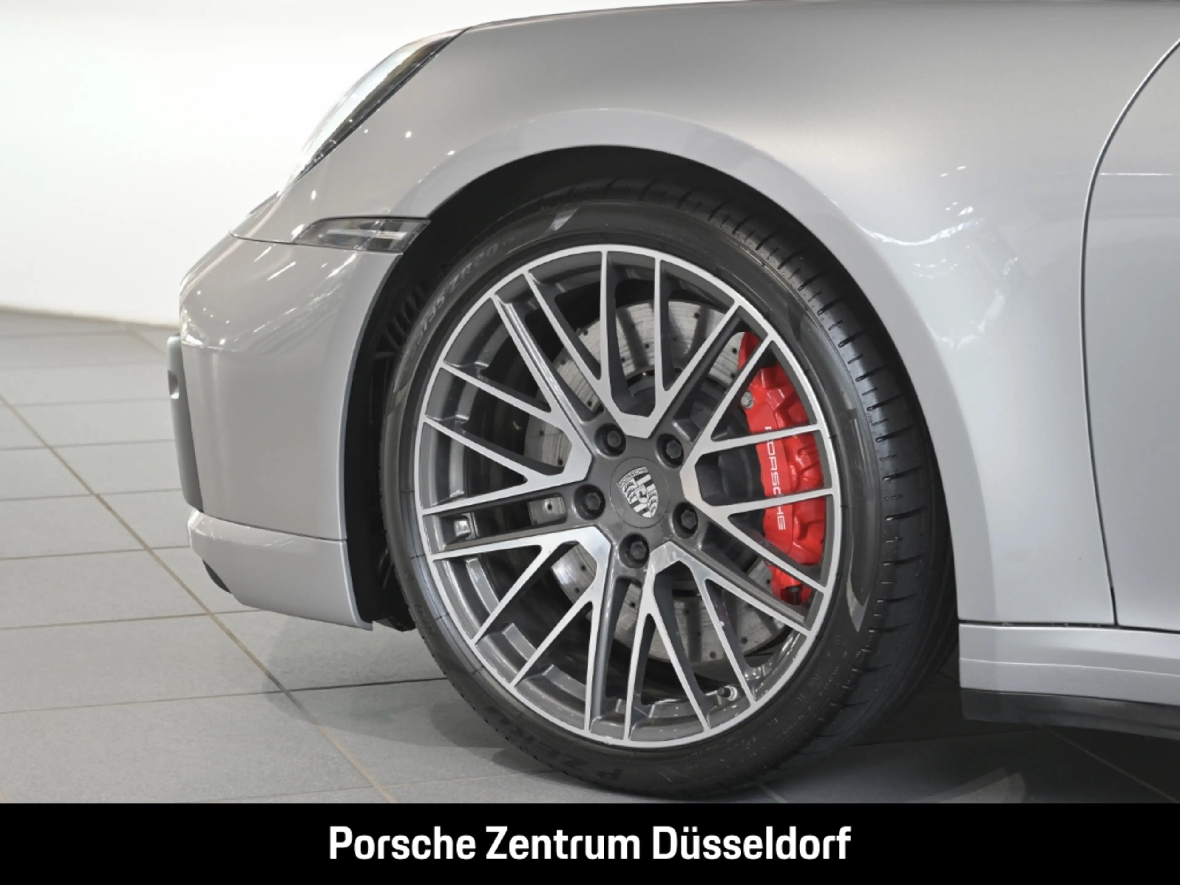 Porsche 992 911 Turbo Cabriolet Clubleder InnoDrive BOSE — photo 9