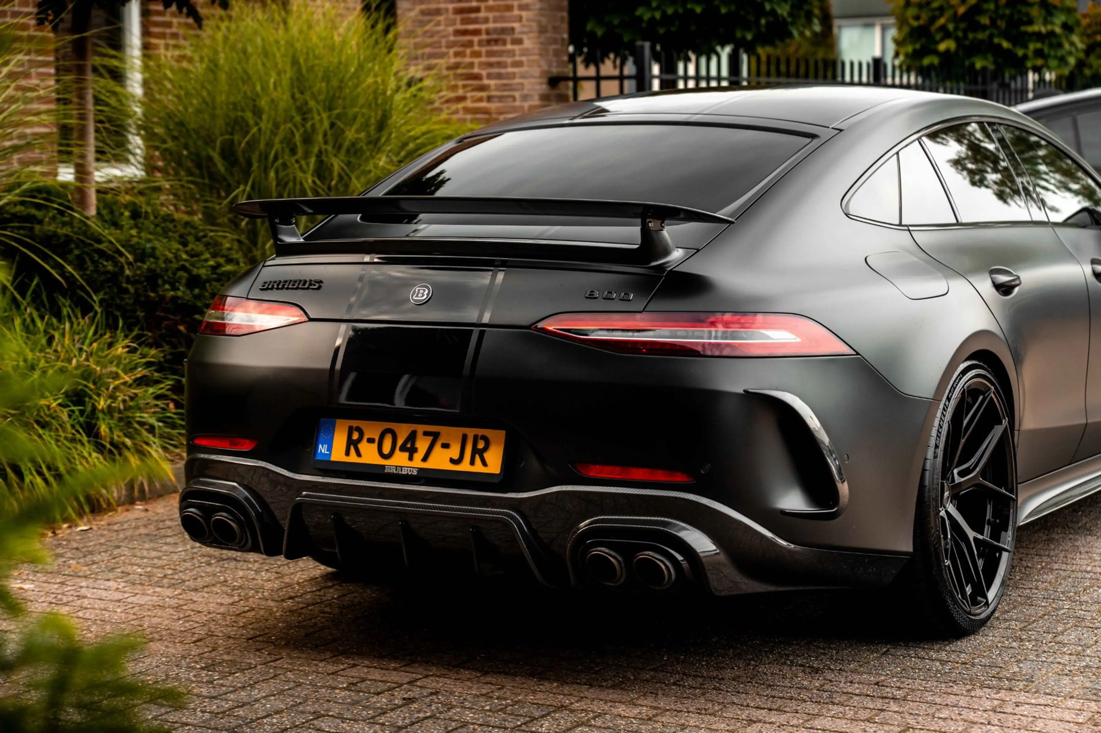 Mercedes-Benz AMG GT 4-Door Coupe 4.0 63 S 4MATIC+ Premium + BRABUS 800 — photo 9