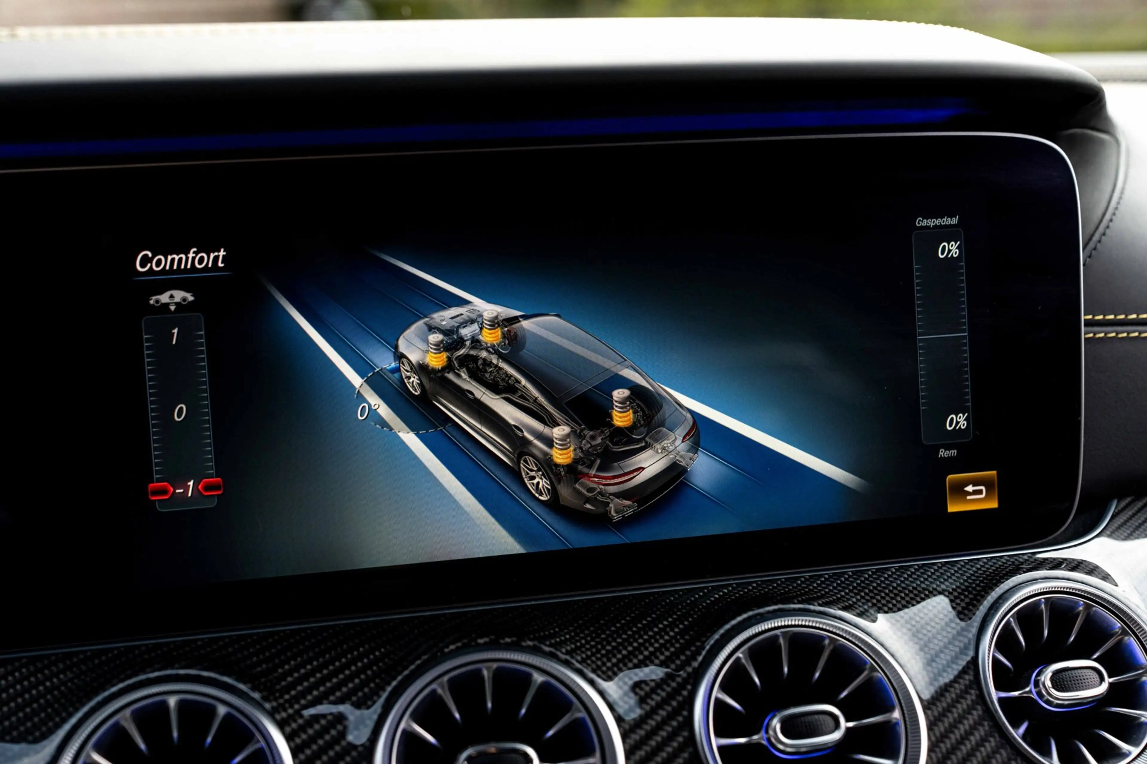 Mercedes-Benz AMG GT 4-Door Coupe 4.0 63 S 4MATIC+ Premium + BRABUS 800 — photo 37