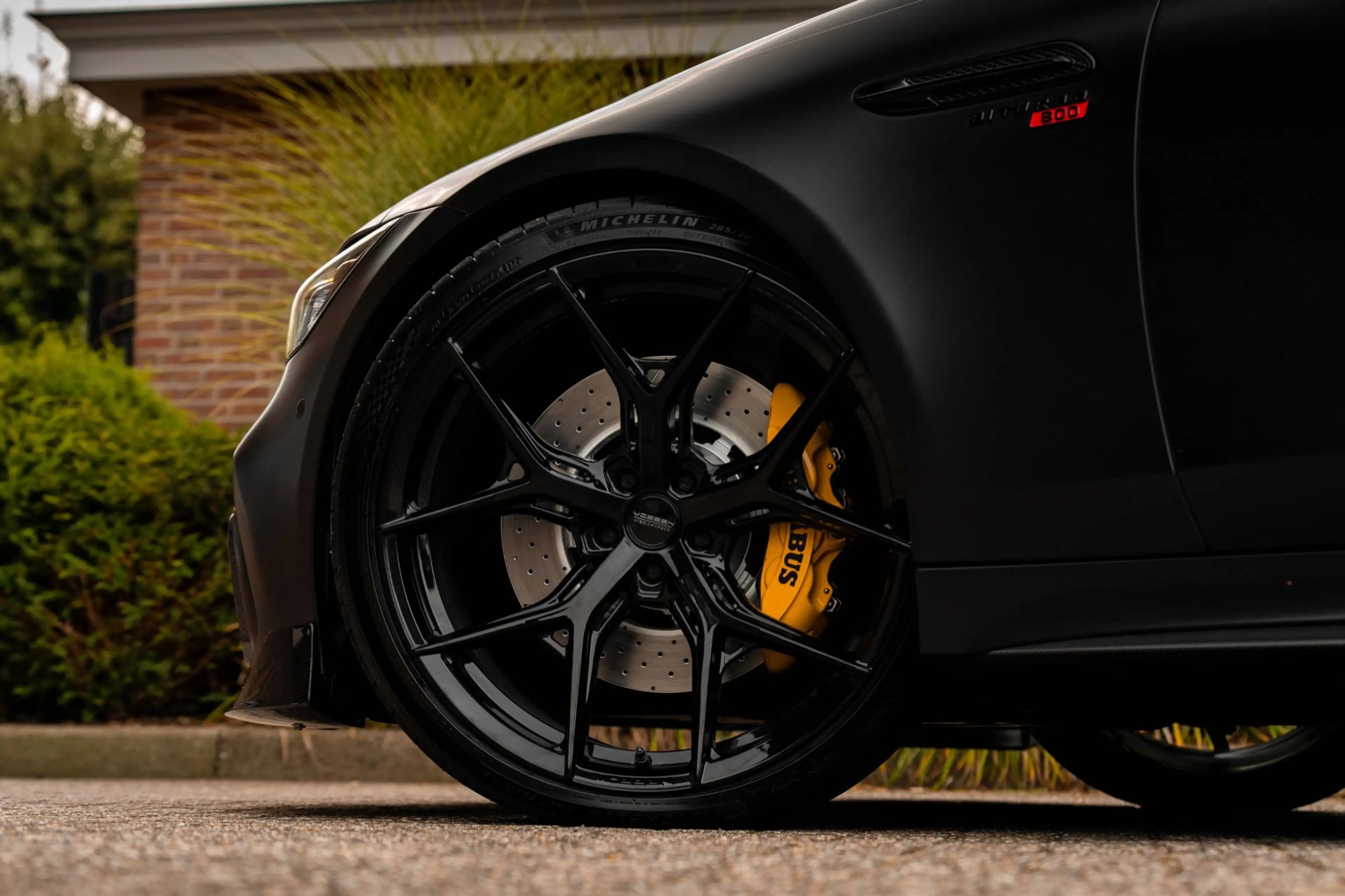 Mercedes-Benz AMG GT 4-Door Coupe 4.0 63 S 4MATIC+ Premium + BRABUS 800 — photo 3