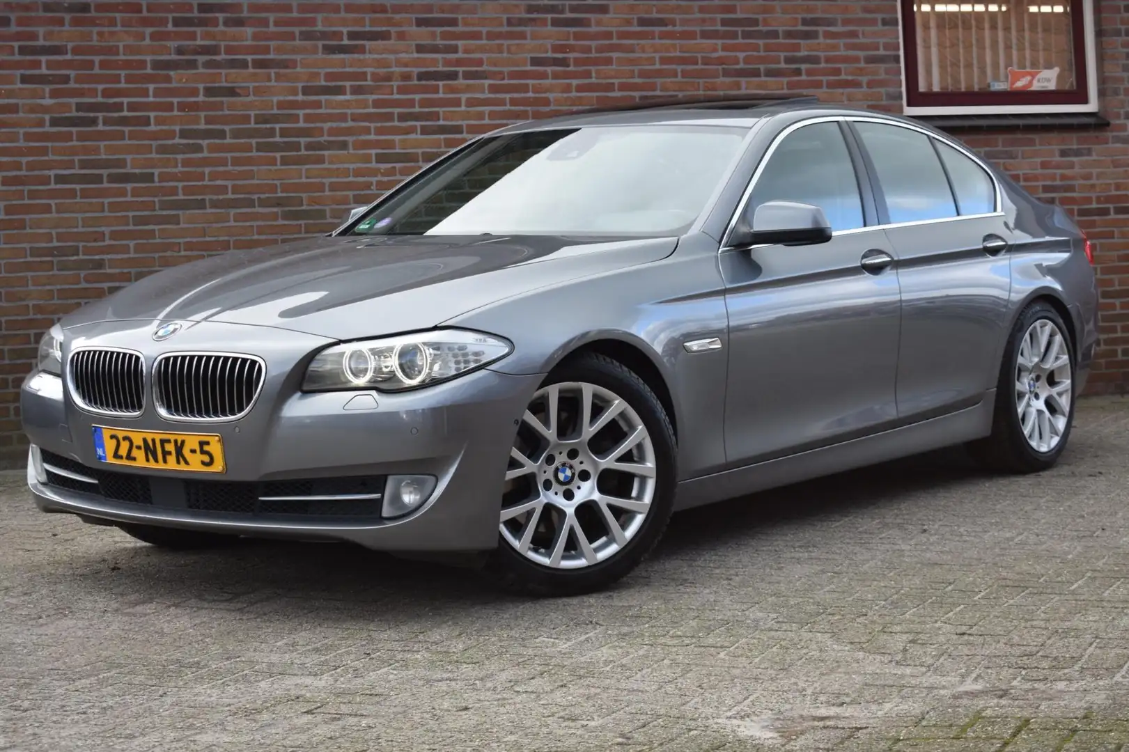 BMW 535 5-serie 535i '10 Motor defect Xenon Cruise Leder Šedá - 1