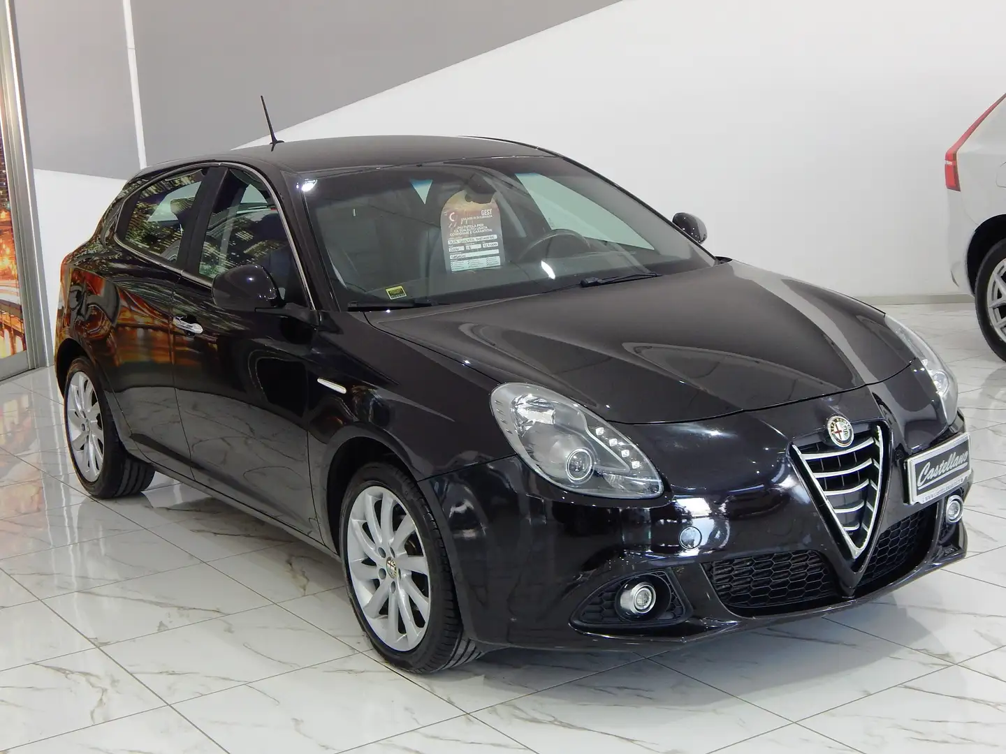 Alfa Romeo Giulietta 1.6 jtdm Distinctive 120cv NAVI-PELLE-PARK-LED Negro - 2