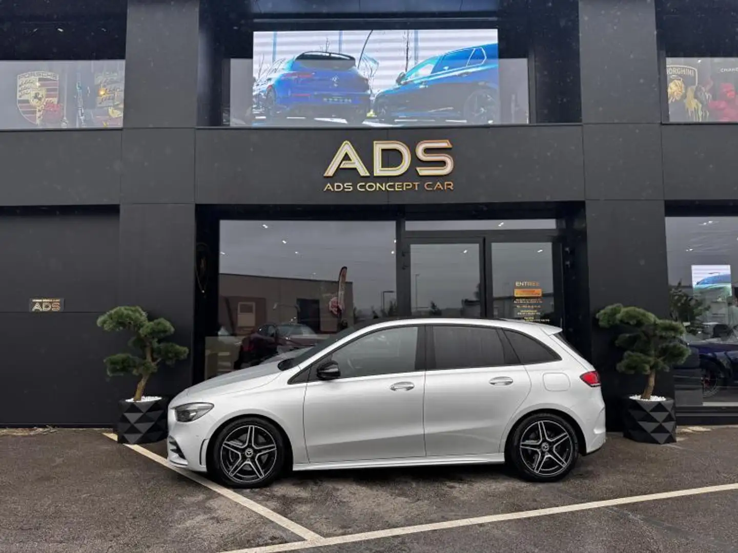Mercedes-Benz B 220 AMG Line Gris - 2