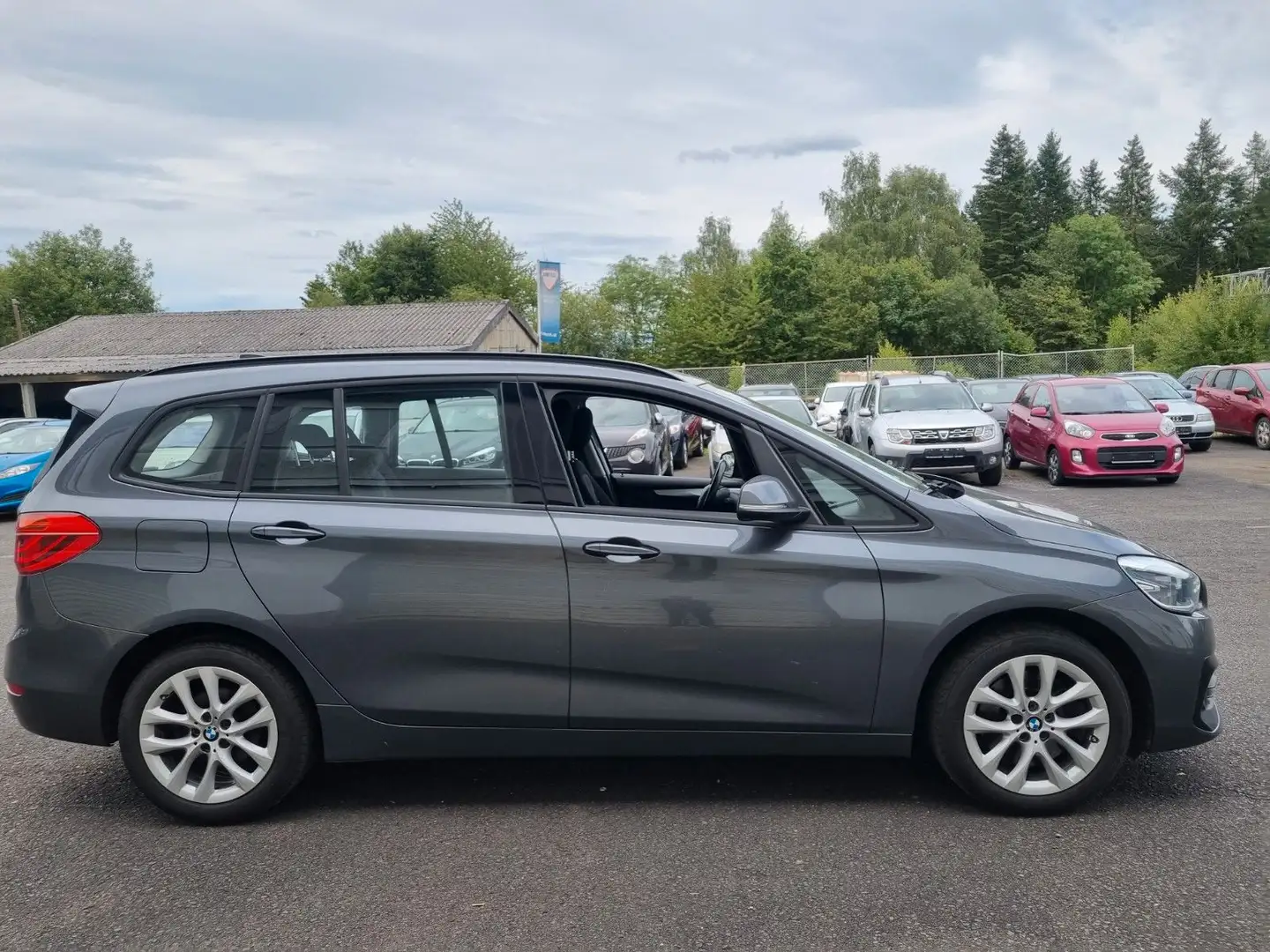 BMW 218 2 Gran Tourer 218d xDrive Advantage Hagelschaden Gris - 2