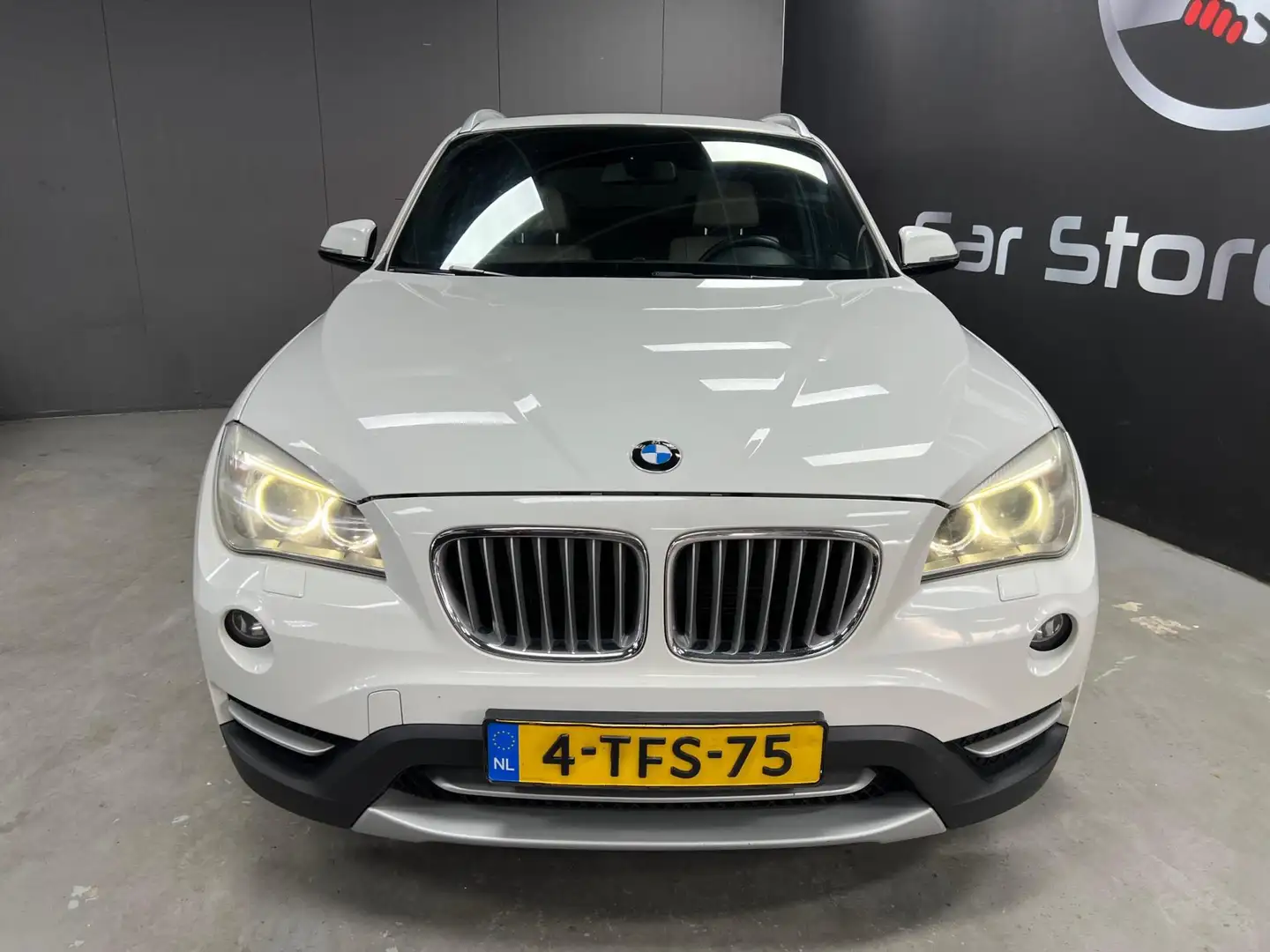 BMW X1 SDrive20d Upgrade Edition | Pano | Cruise | Leder Blanc - 2