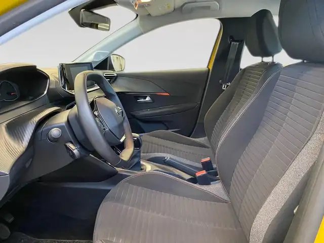 Peugeot 208 view 7