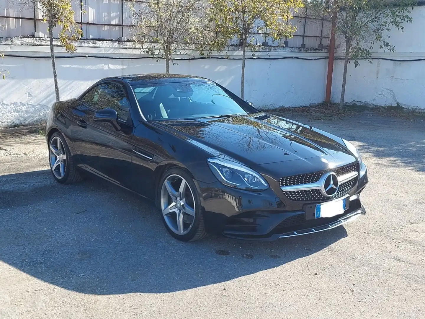 Mercedes-Benz SLC 250 d AMG Line Premium Auto Noir - 1