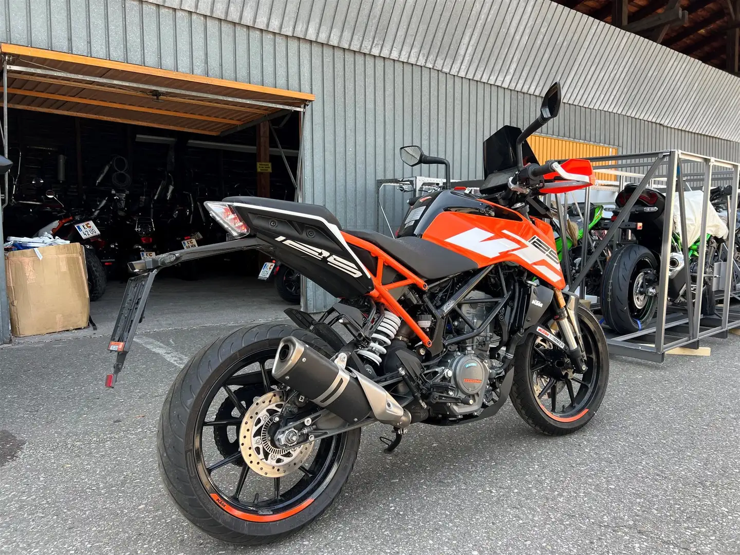 KTM 125 Duke - 2