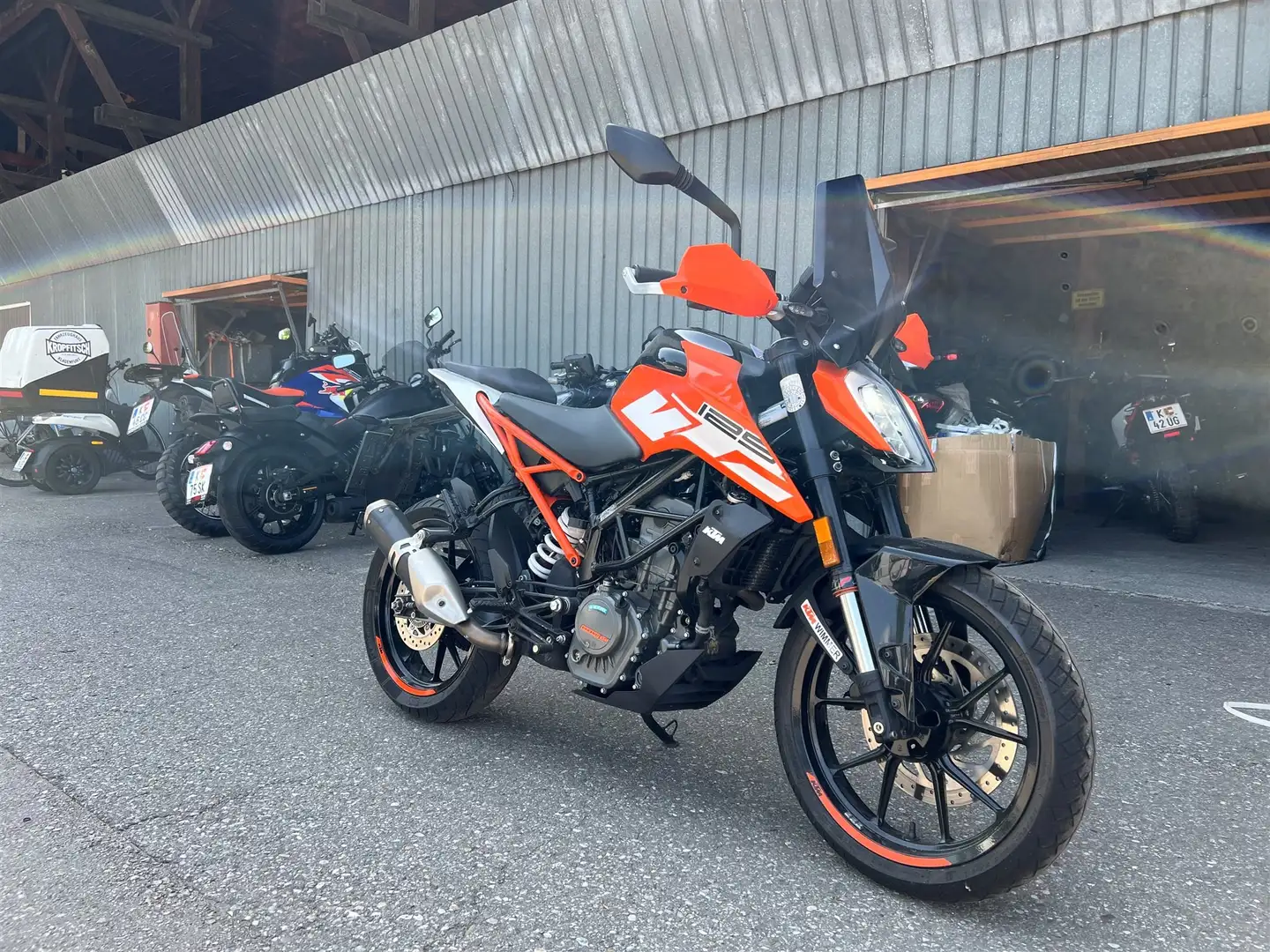 KTM 125 Duke - 1