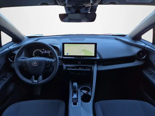 Toyota C-HR view 13