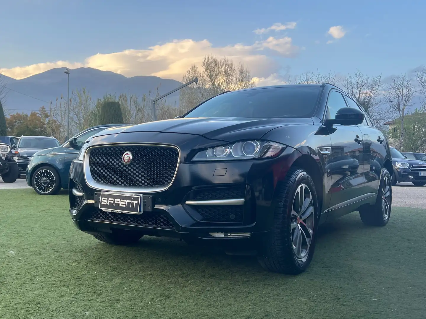 Jaguar F-Pace 2.0d R-Sport awd 180cv auto/CAMERA/NAVI/MERIDIAN Nero - 1