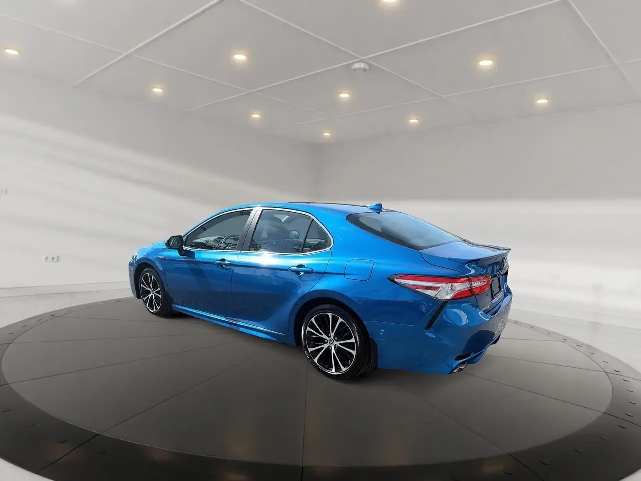 Toyota Camry photo Toyota Camry