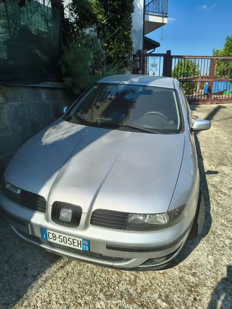 SEAT Leon Leon I 2000 1.6 16v Signo 105cv Šedá - 1