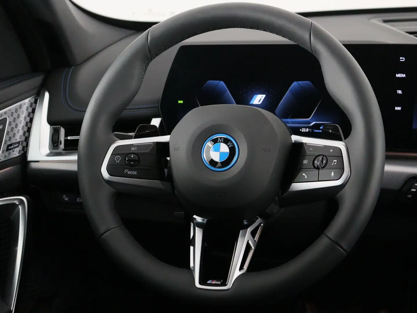 BMW X1 xDrive25e Blauw - 2