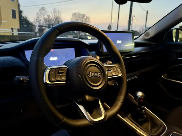 Jeep Avenger view 6