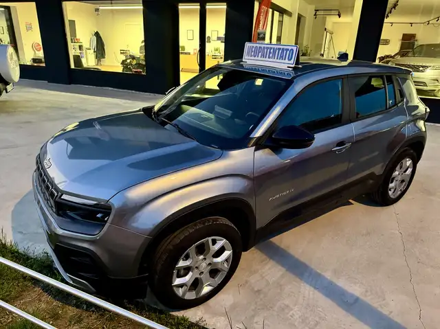 Jeep Avenger view 2