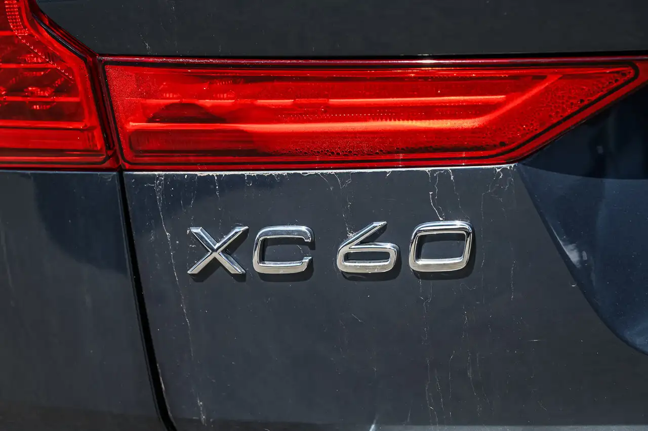 Volvo XC60 снимка Volvo XC60