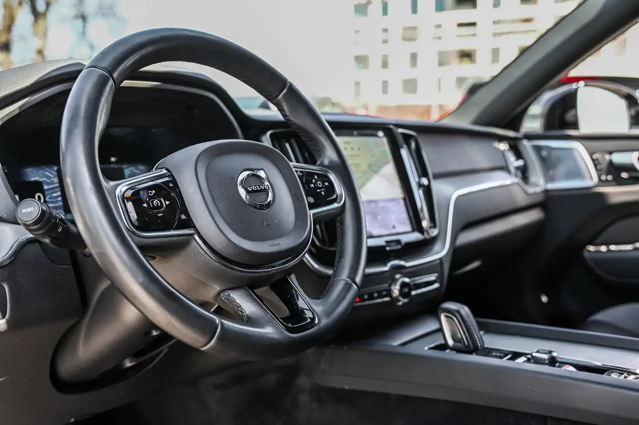 Volvo XC60 снимка Volvo XC60