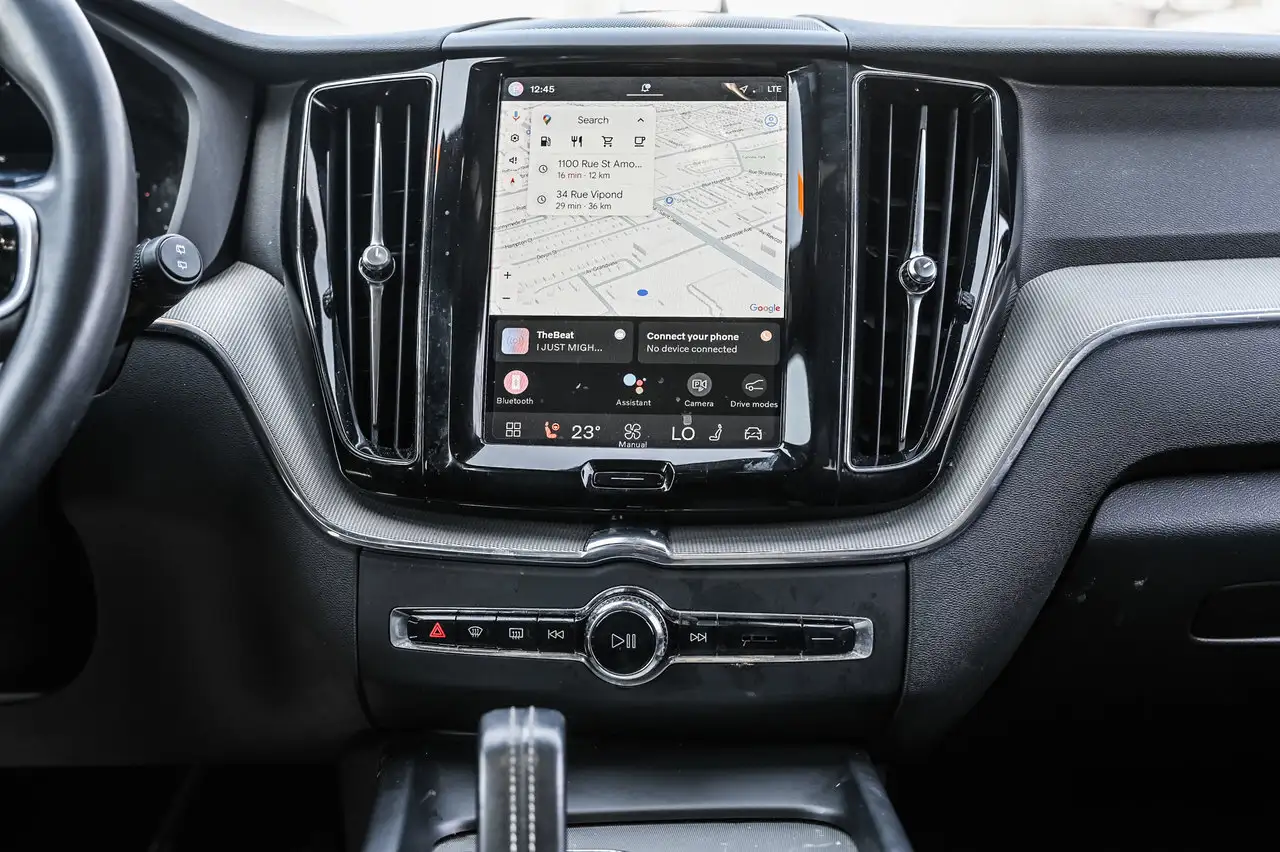 Volvo XC60 снимка Volvo XC60