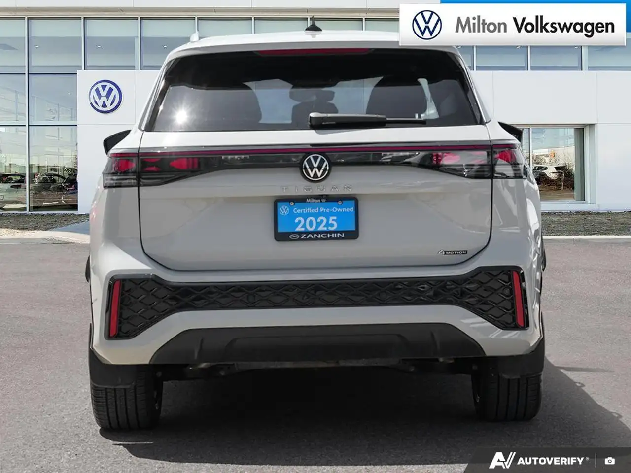 Volkswagen Tiguan снимка Volkswagen Tiguan