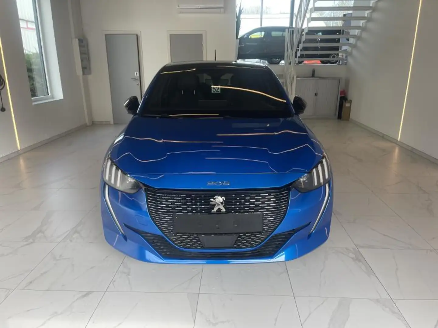 Peugeot 208 II & e- GT Line Blauw - 2