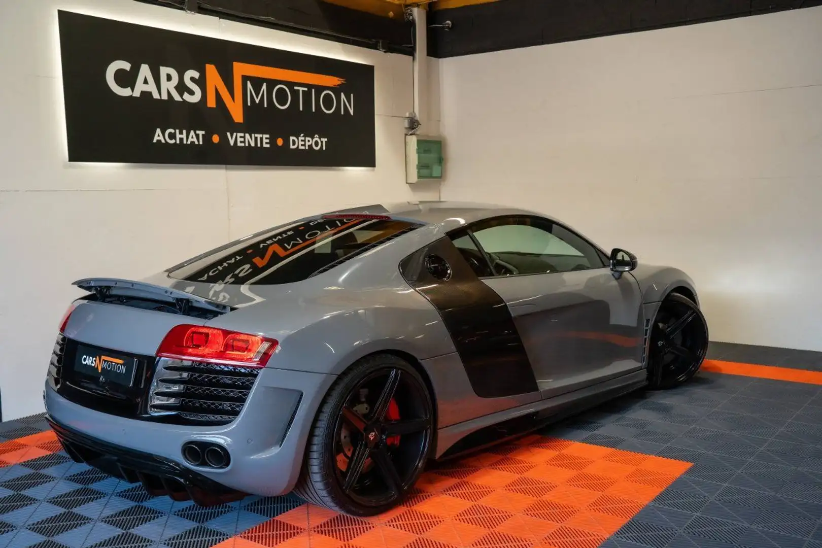 Audi R8 4.2 V8 FSI 420ch R tronic 6 PRIOR DESIGN Kit - Car Gris - 2