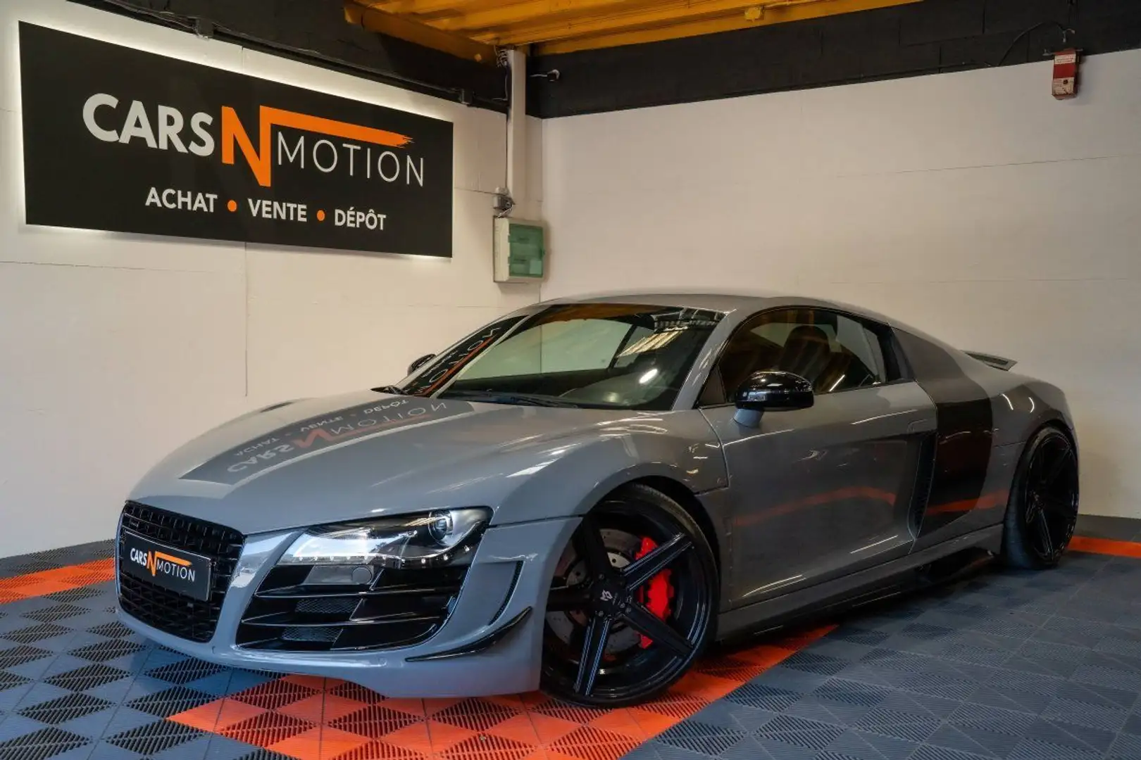 Audi R8 4.2 V8 FSI 420ch R tronic 6 PRIOR DESIGN Kit - Car Gris - 1
