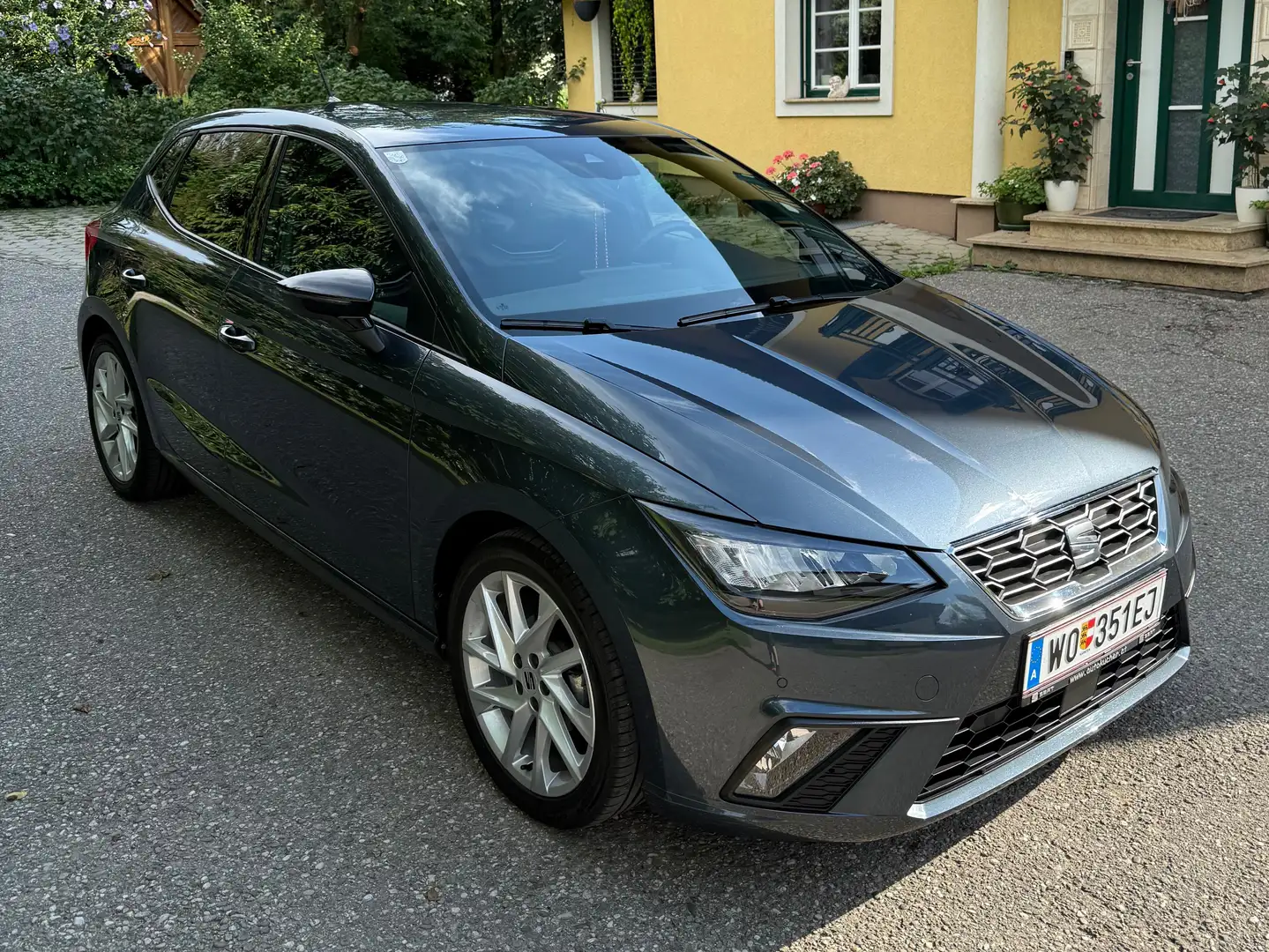 SEAT Ibiza Ibiza 1,0 EcoTSI FR Austria FR Austria Grau - 1