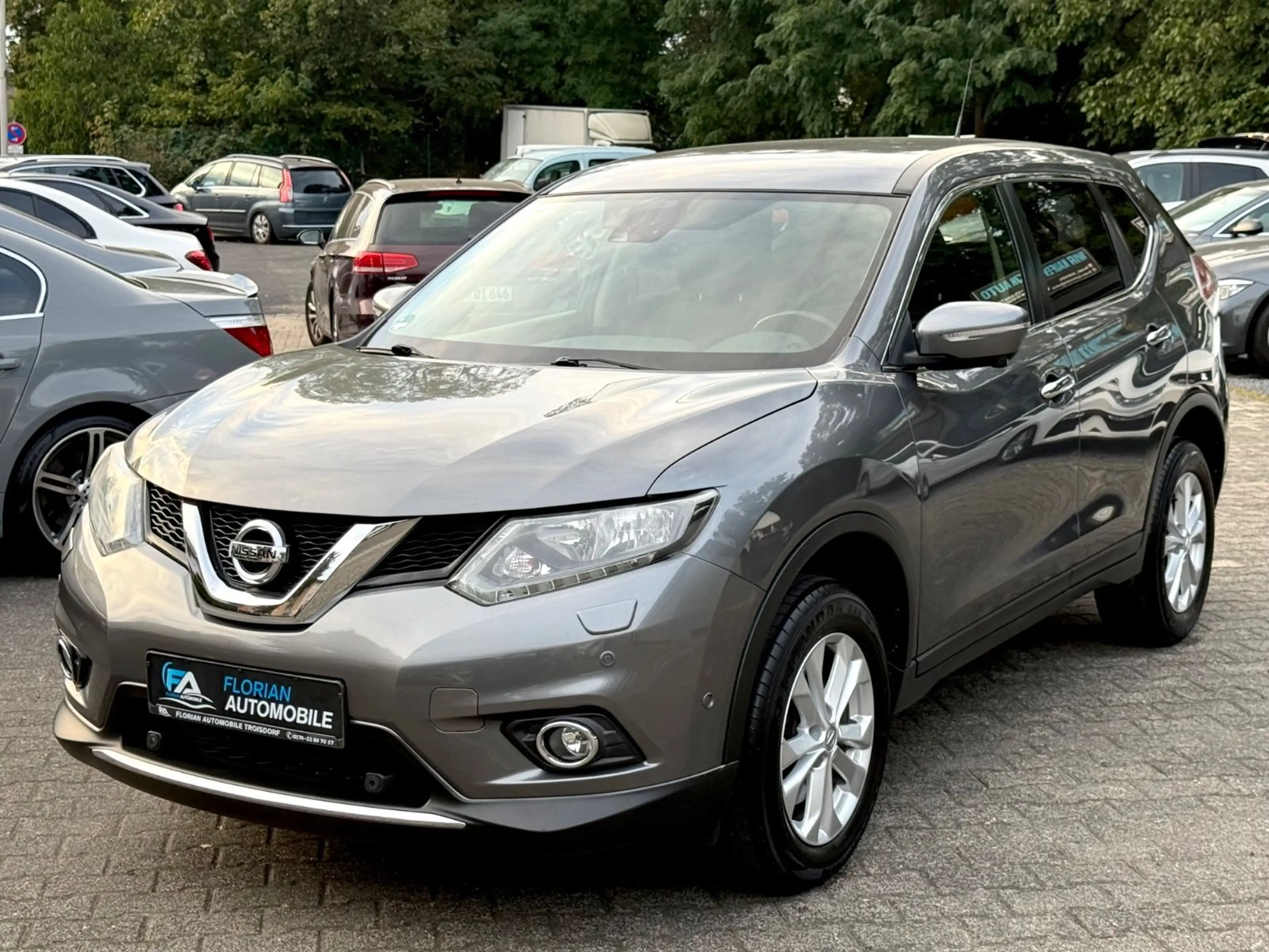 Nissan X-Trail Acenta 4x4 Kamera*1 Hand — photo 4