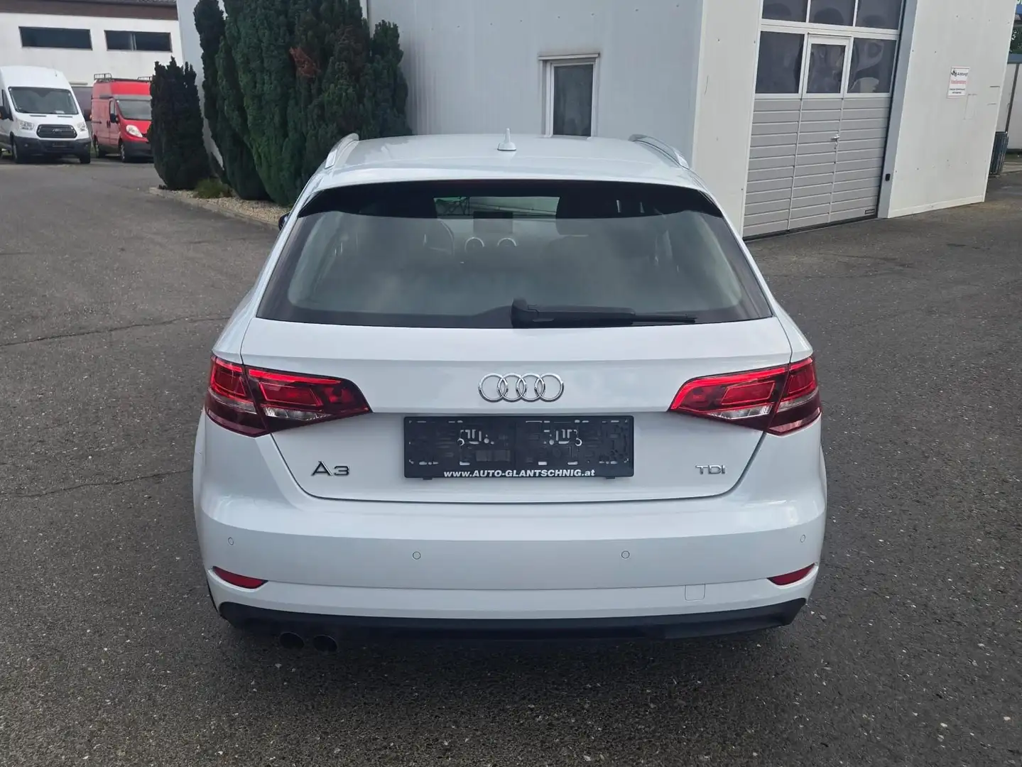 Audi A3 Sportback * Alufelgen*Navi*Xenon* Weiß - 2
