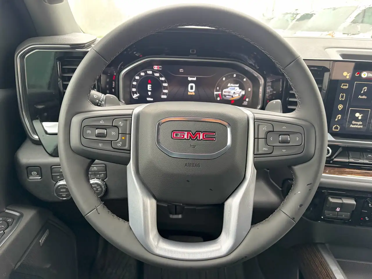 GMC Sierra 1500 снимка GMC Sierra 1500