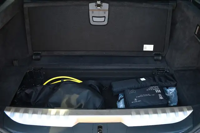BMW 3 Series view 7